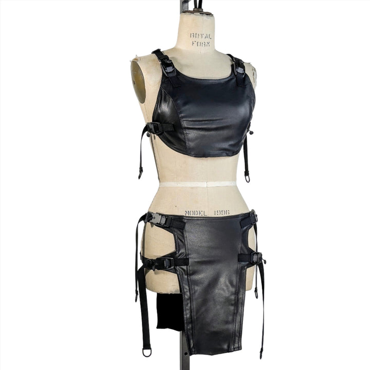 Base-Plate Leather Harness