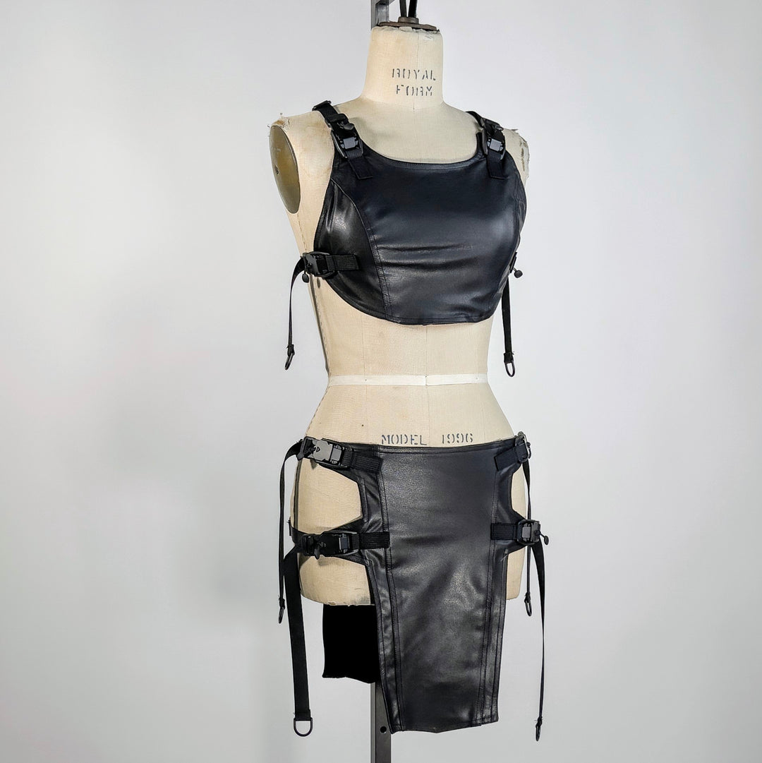 Geist-Projekt: Leather Base-Plate Harness